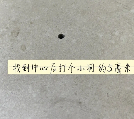 巴南瓷砖空鼓维修公司专业解答在瓷砖铺贴过程中，如果砂料搅拌不均匀，将会带来以下问题